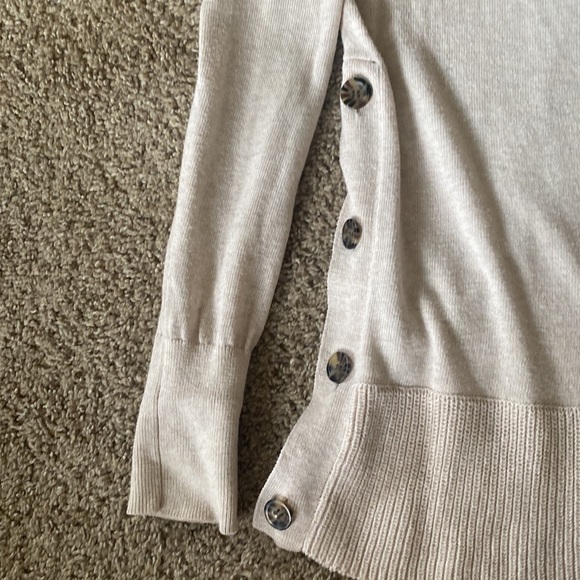 Long Sleeve Sweater - Picture 2 of 3